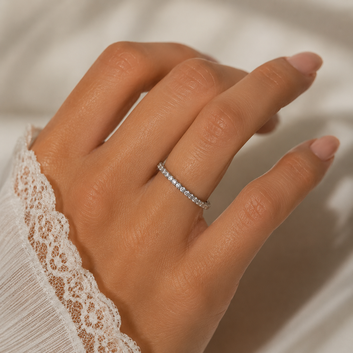 Bague Fine Femme Zircon Brillant | Anneau Minimaliste — ZenChic